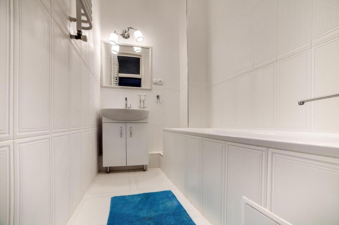 Apartament On Kulisha Street Lviv Ngoại thất bức ảnh